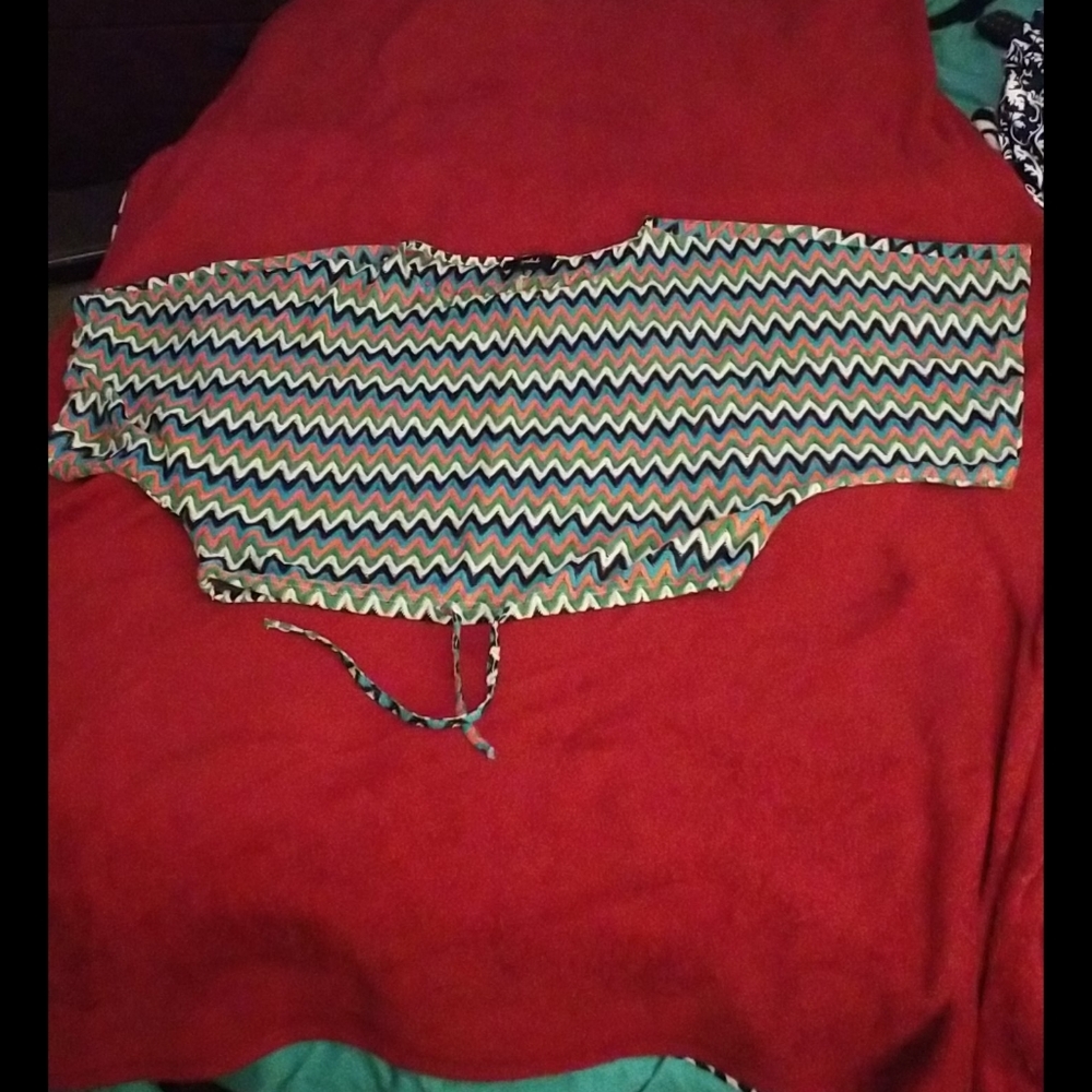 2CU-UTE Multi-Co.ored Blouse